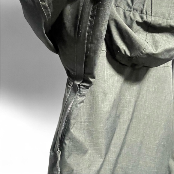 686 Infidry Mannual Snowboarding/Ski Hooded Jacket - Picture 4 of 6